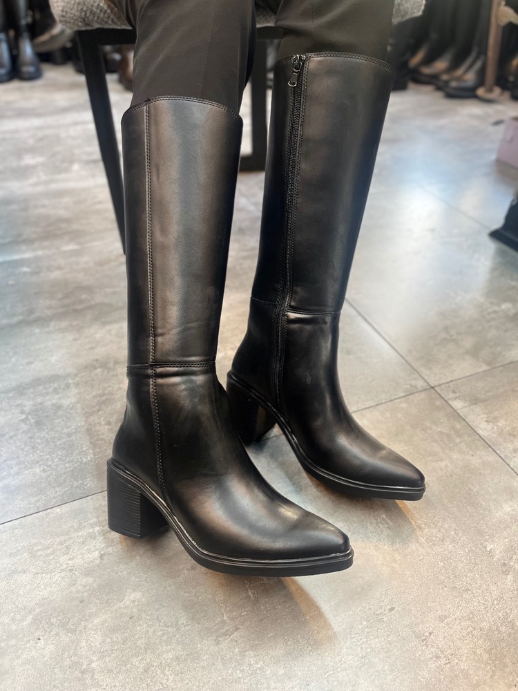 تصویر چکمه پاشنه نوک تیز - 45 / چرم / 